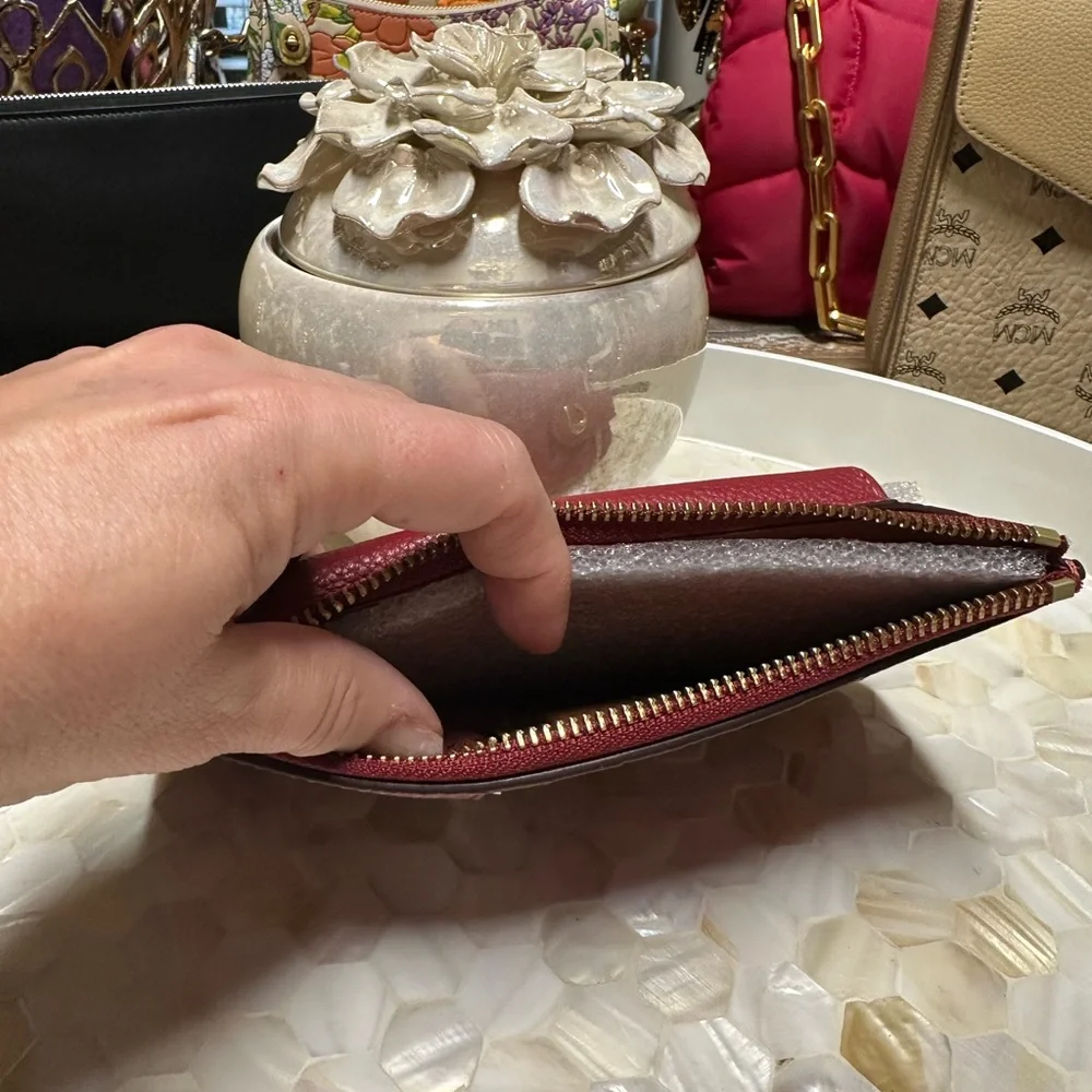 Coach Essential Phone Case Wallet Beautiful Enamel Red!